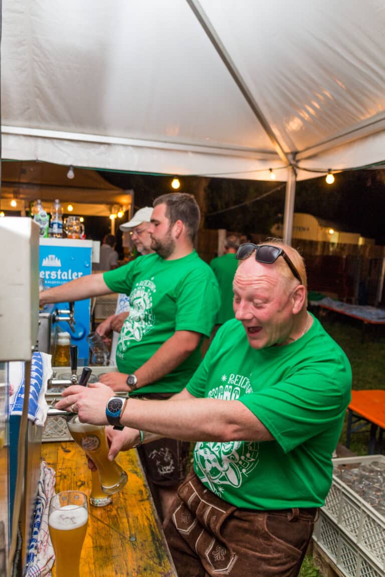Bierverkauf am 40-Jahre Psycho Band Fest